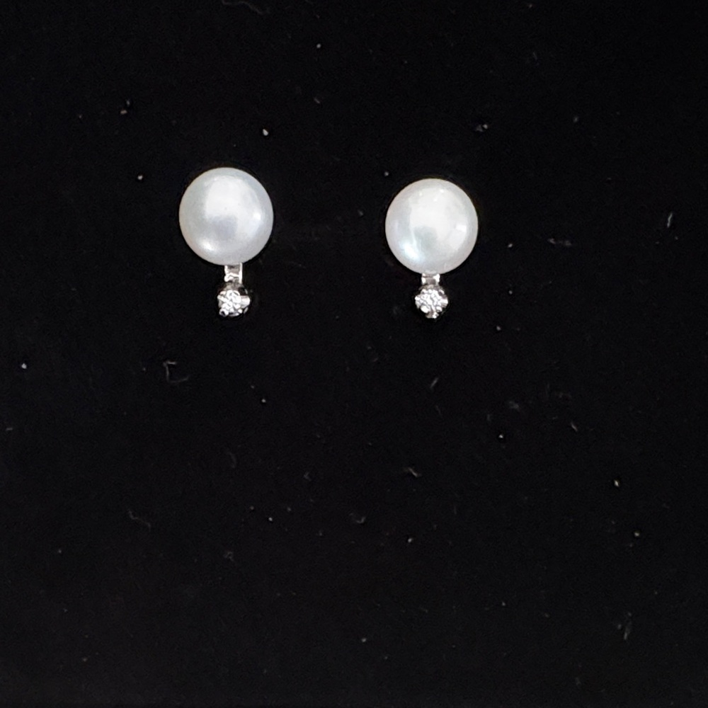 Elegant Pearl and Silver Stud Earrings Sterling